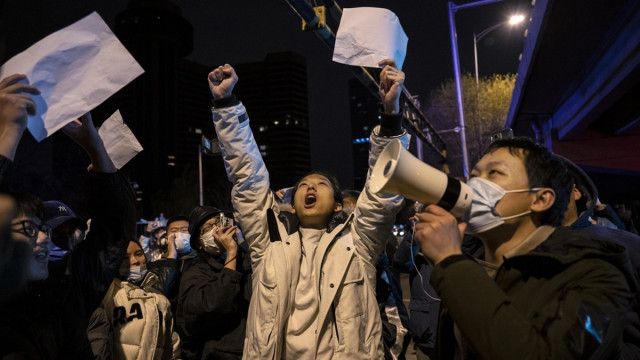 習主席の出身大学でも…中国各地で“ゼロコロナ”抗議デモ　締め付け強化…スマホのチェックに市民は