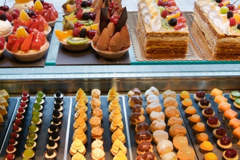 パリのケーキ屋