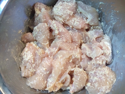 鶏胸肉の焼肉のタレオートミール炒め１