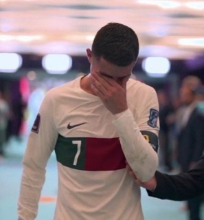 Cristiano Ronaldo breaks down crying