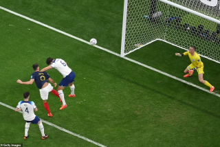 England 1 - [2] France - Olivier Giroud goal