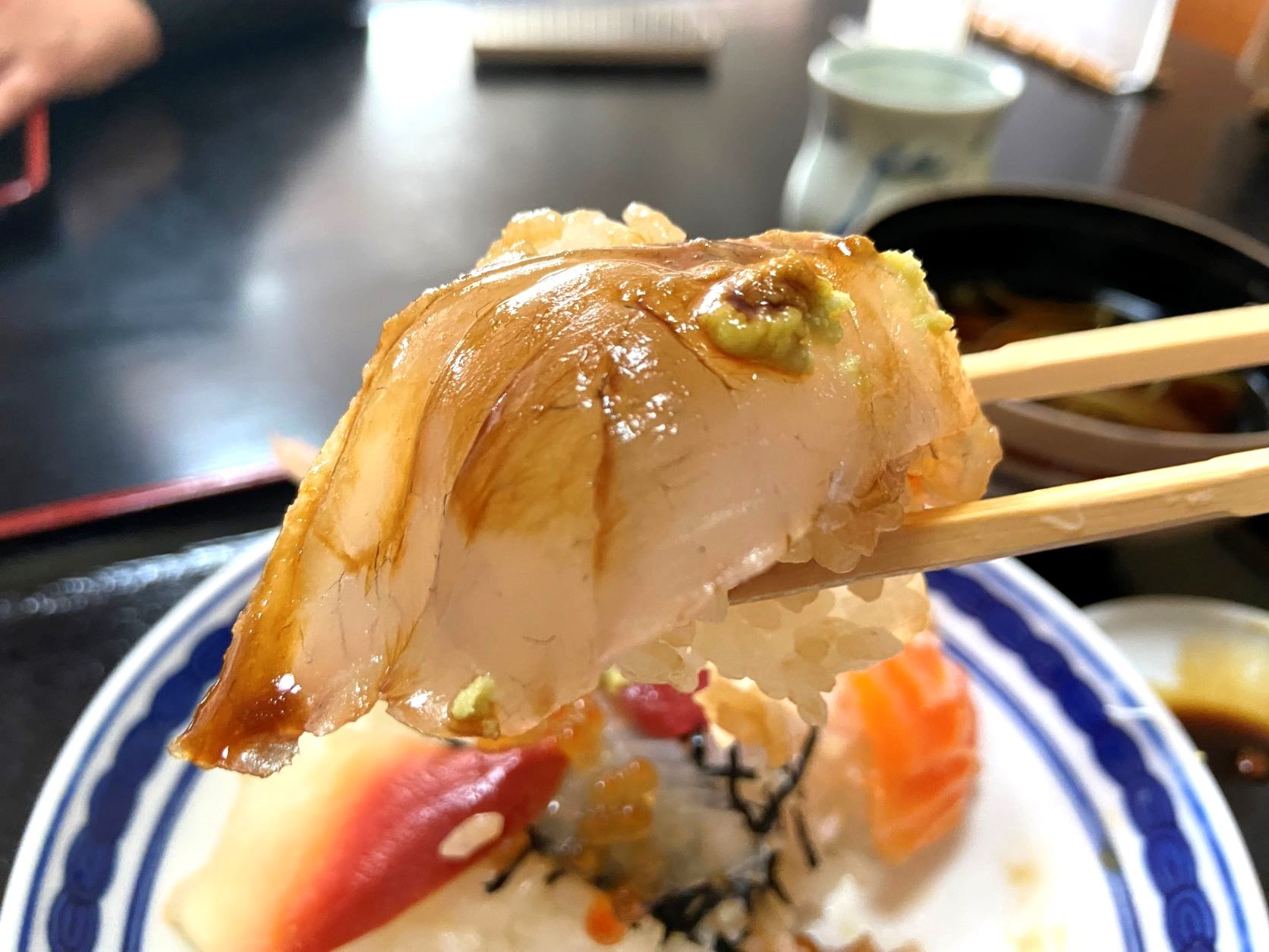 すけ六　海鮮寿司　ヒラメ