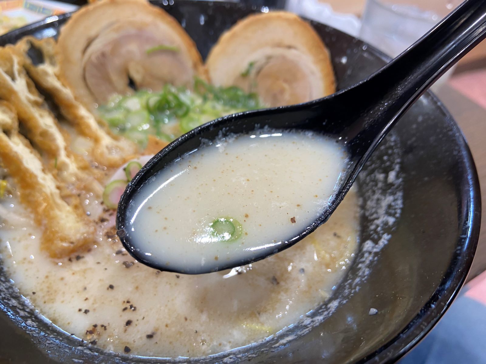 冨貴　日高店　豆乳塩ラーメンの炒飯セット　スープ